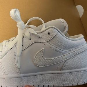 Nike air jordan low - youth 6.5